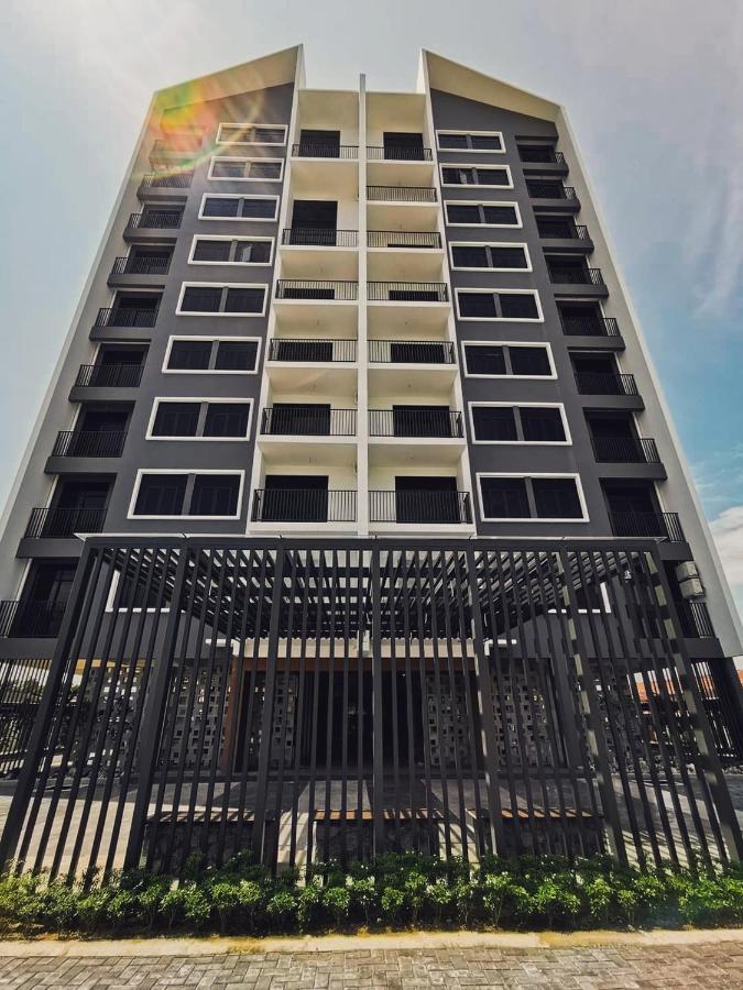 Condo 2-10 Imperio Professional Suite อลอร์สตาร์ ภายนอก รูปภาพ