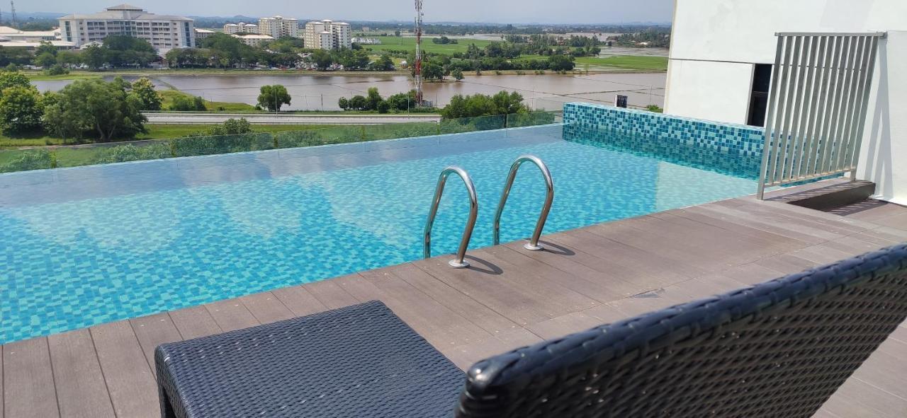 Condo 2-10 Imperio Professional Suite อลอร์สตาร์ ภายนอก รูปภาพ